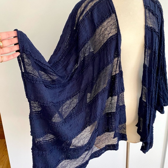 Chaser Revolve Navy Blue Lace Cover Up Shawl - Picture 4 of 8